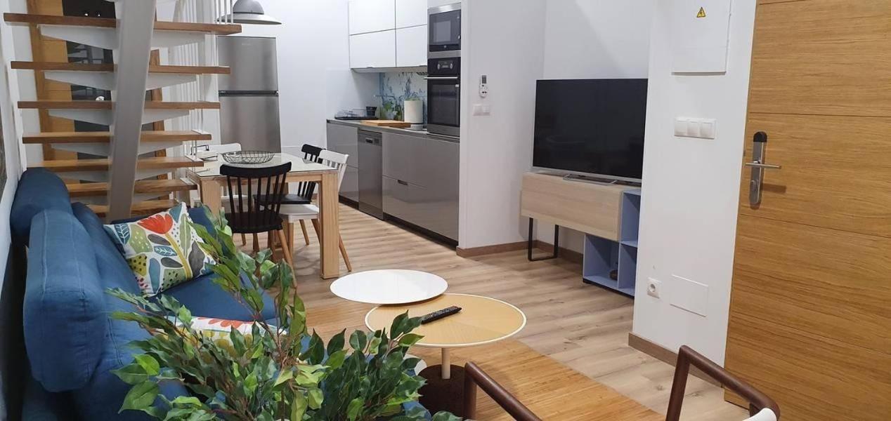 Apartamentos Antares 3 Milladoiro Buitenkant foto