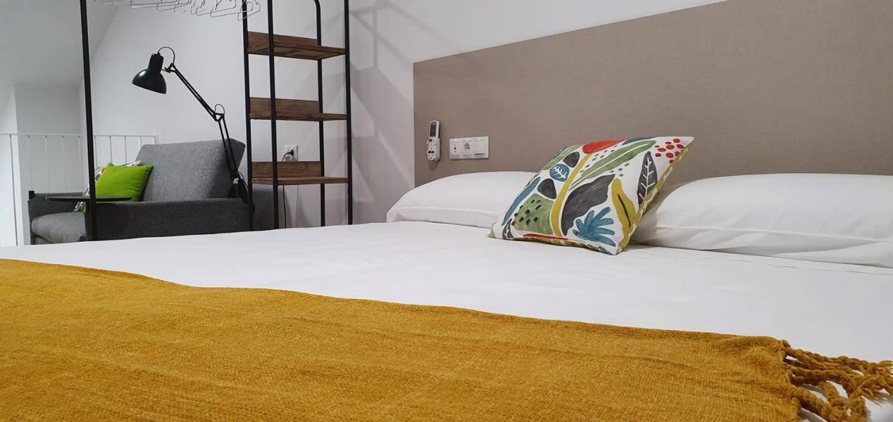 Apartamentos Antares 3 Milladoiro Buitenkant foto