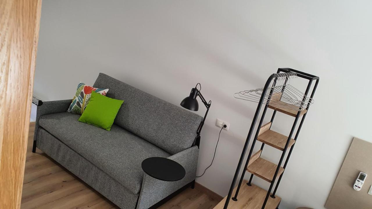 Apartamentos Antares 3 Milladoiro Buitenkant foto