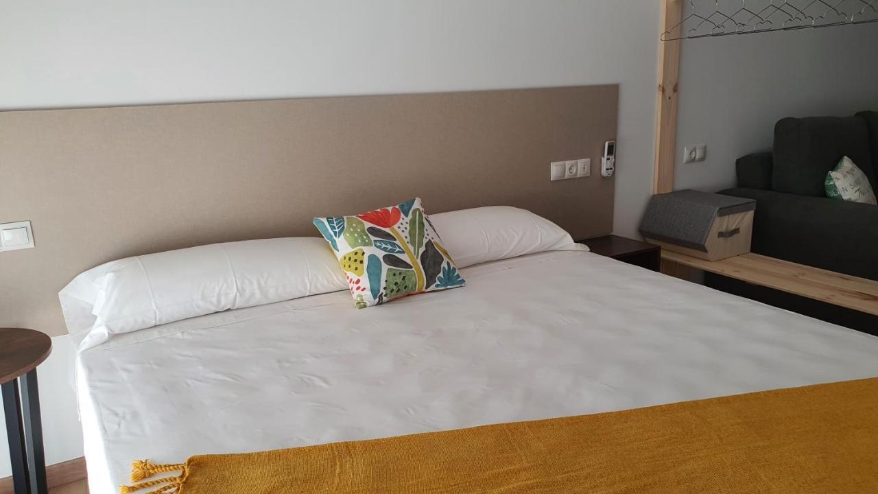 Apartamentos Antares 3 Milladoiro Buitenkant foto