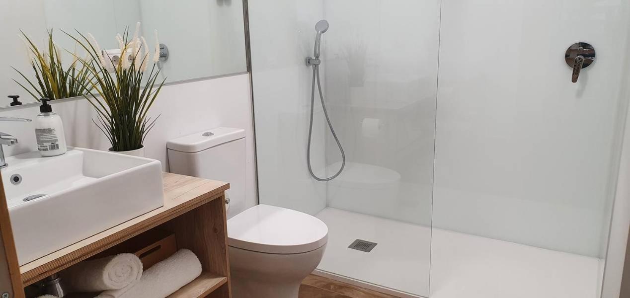 Apartamentos Antares 3 Milladoiro Buitenkant foto