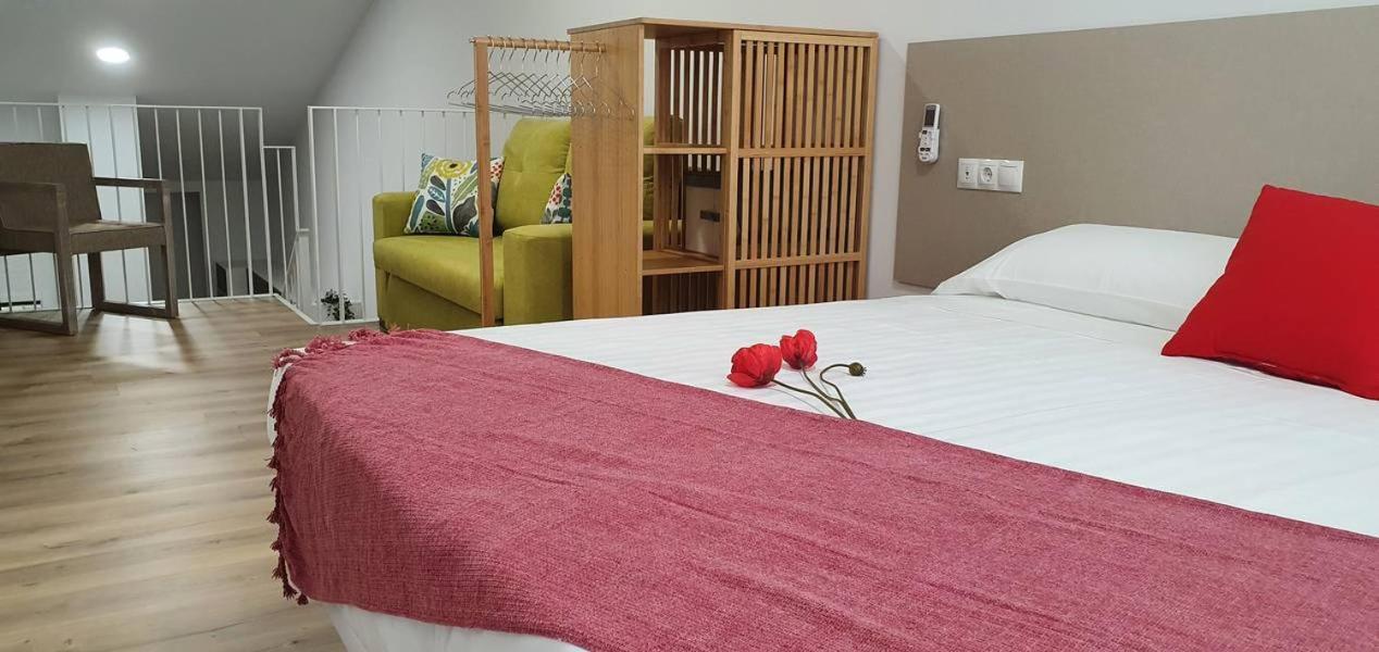 Apartamentos Antares 3 Milladoiro Buitenkant foto