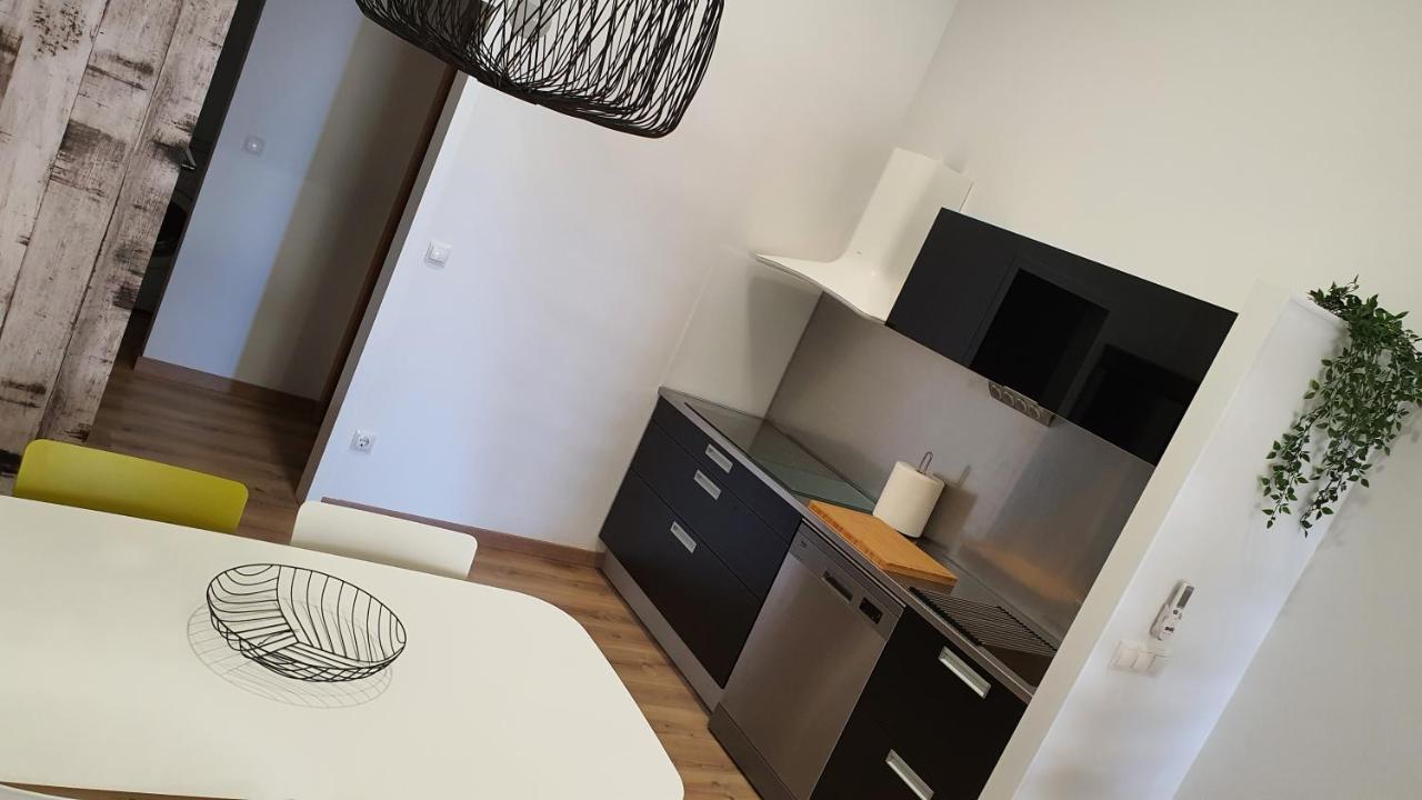 Apartamentos Antares 3 Milladoiro Buitenkant foto