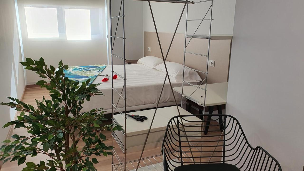 Apartamentos Antares 3 Milladoiro Buitenkant foto